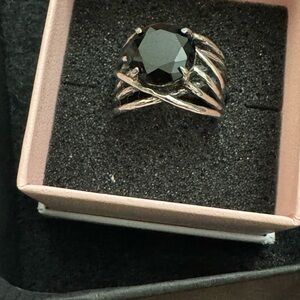 Elegant Black Stone Silver Ring